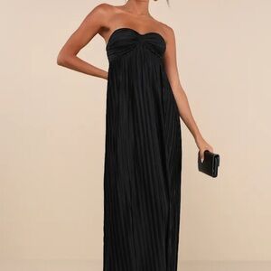 Elegant Black Strapless Maxi Dress